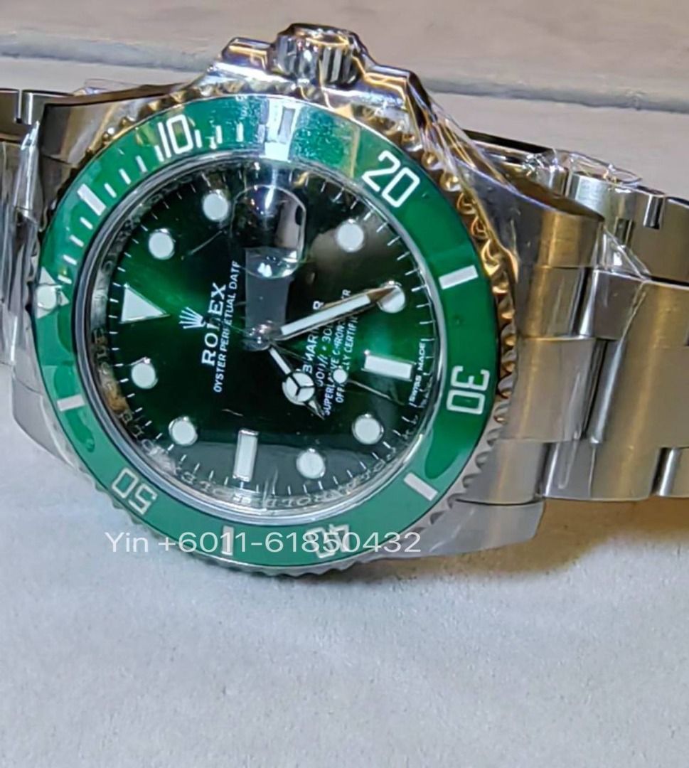 Rolex Submariner Date 116610LV Hulk 2017 Green Dial Discontinued