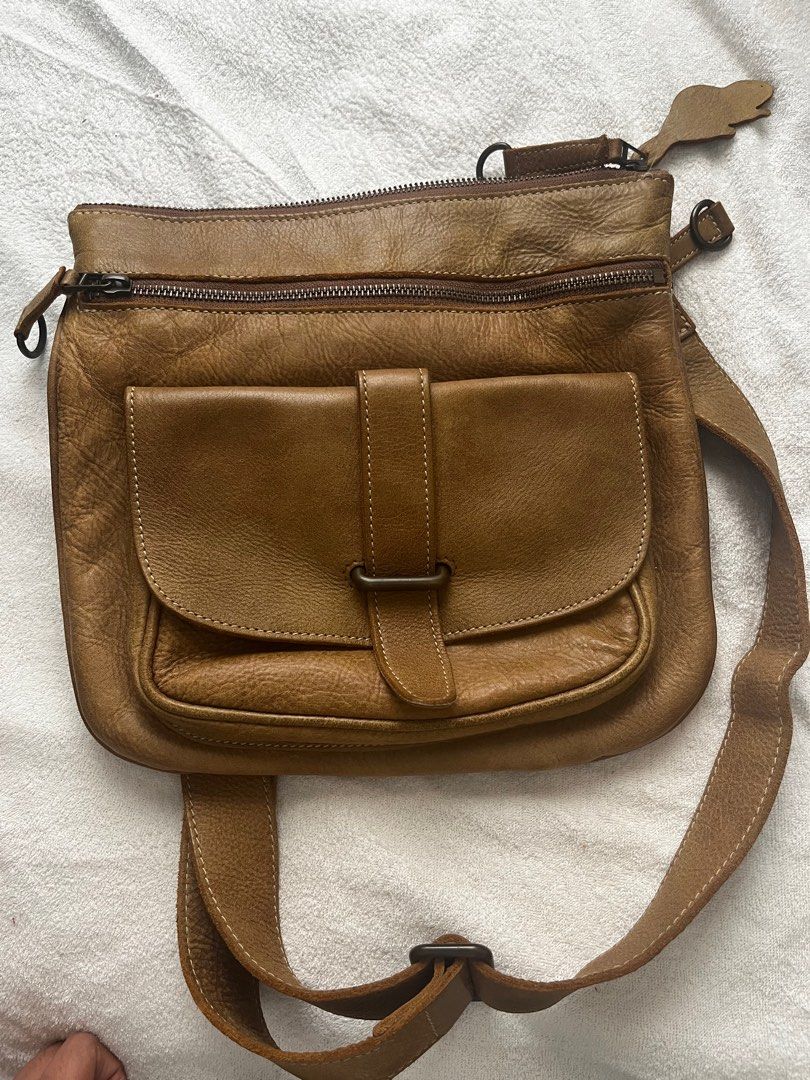 Roots side sales saddle bag