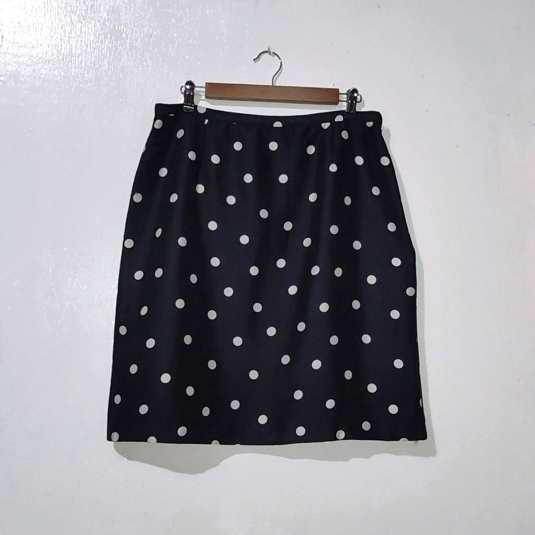 Size 16 black polka dot pencil skirt Women s Fashion Bottoms