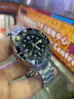 （分類：）位於 。 由 hollywood_timepiece 提交（商品編號 1236349677，圖片 1）。簡介： 。