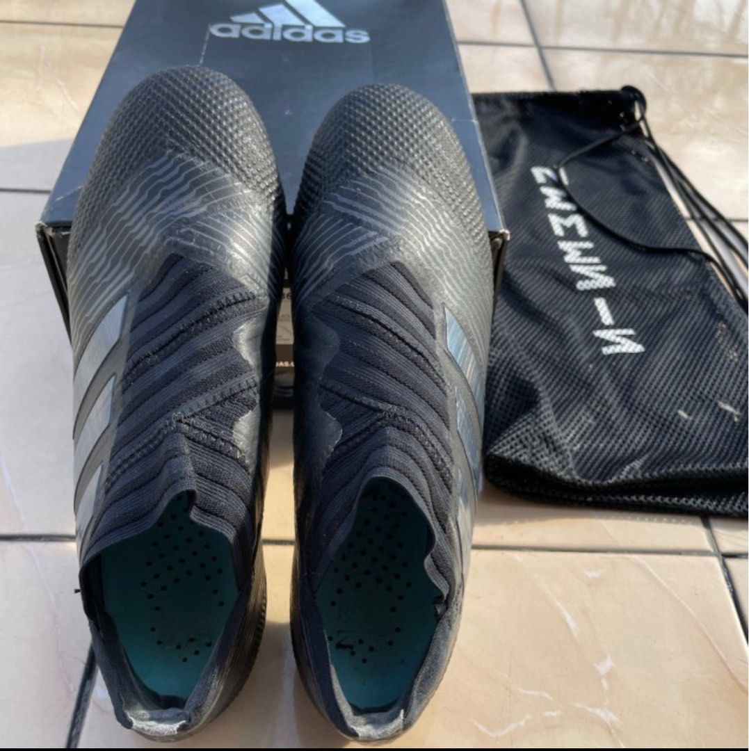 Sepatu Bola Adidas Nemeziz 17 FG