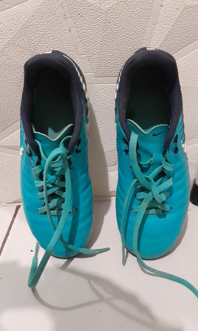 sepatu bola nike air jordan