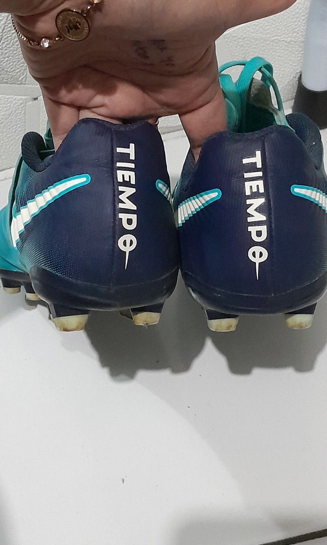 sepatu bola nike air jordan