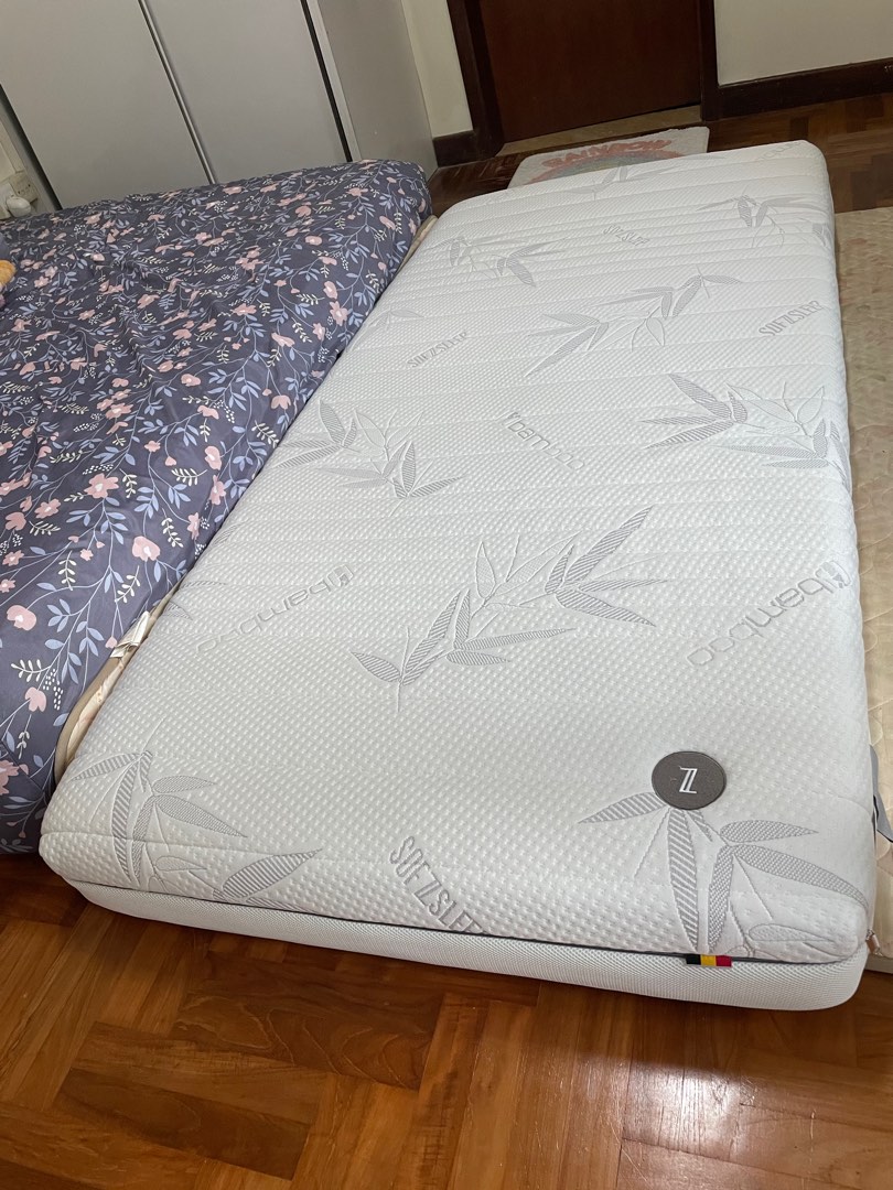 Single Full Latex Mattress Belgium, Furniture & Home Living, Furniture