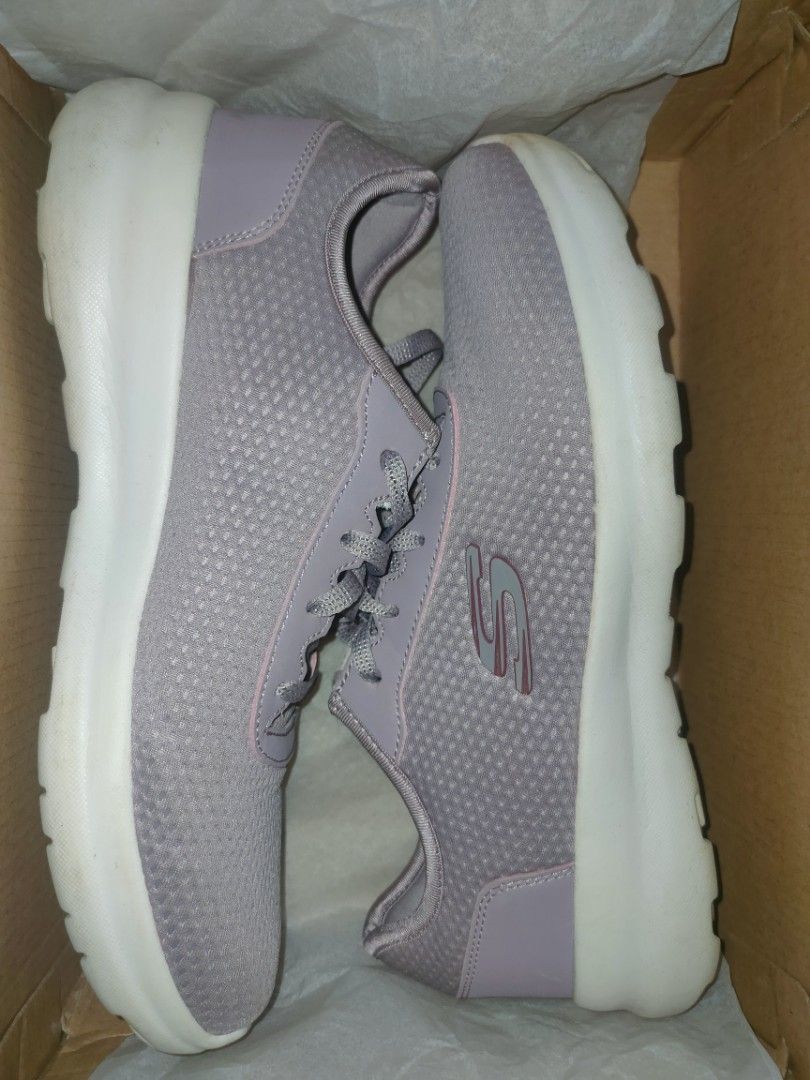 Skechers Jogging walk shoe with memory foam US 9 Women s Fashion