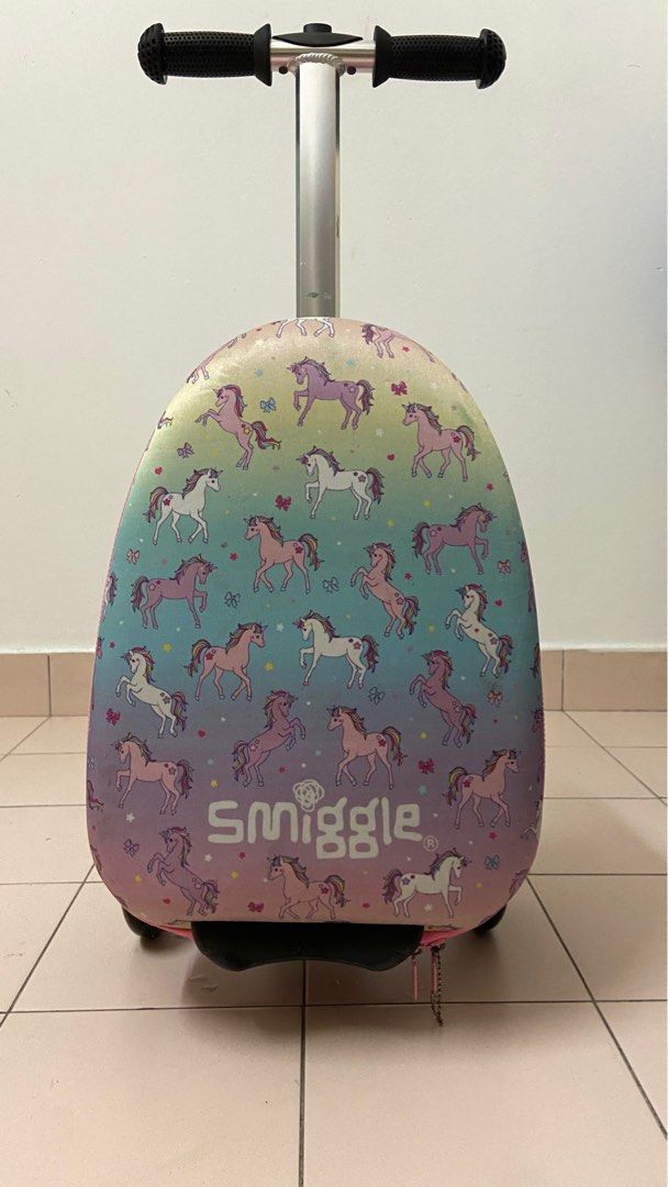 Scooter bag on sale smiggle