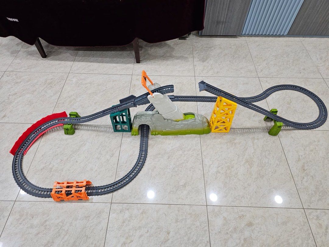 Thomas avalanche top escape