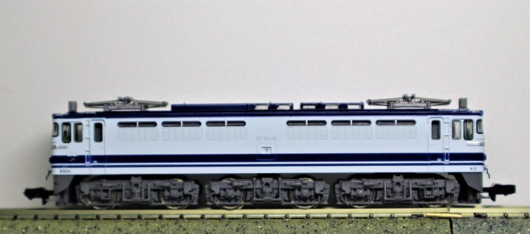 TOMIX 2114 JR EF65-0形電気機関車（112号機・ユーロライナー色