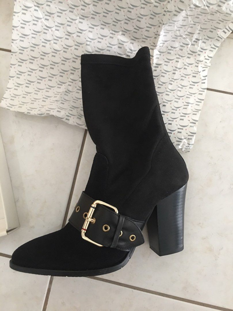 Gigi hadid boots tommy hilfiger online