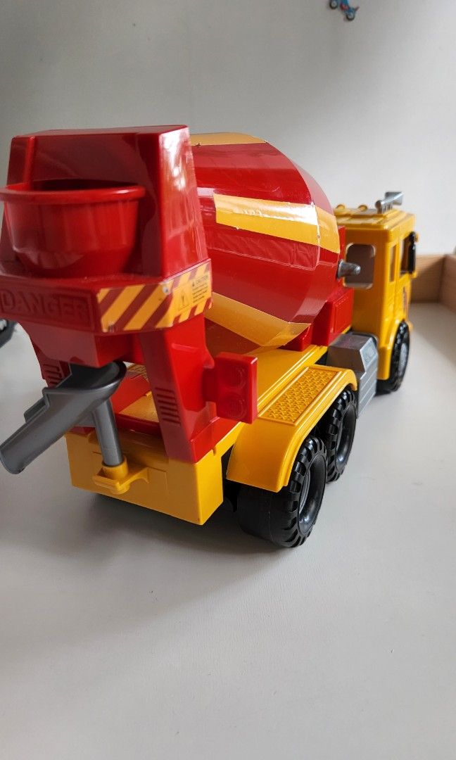 Toy cement mixer truck, Hobbies & Toys, Toys & Games on Carousell
