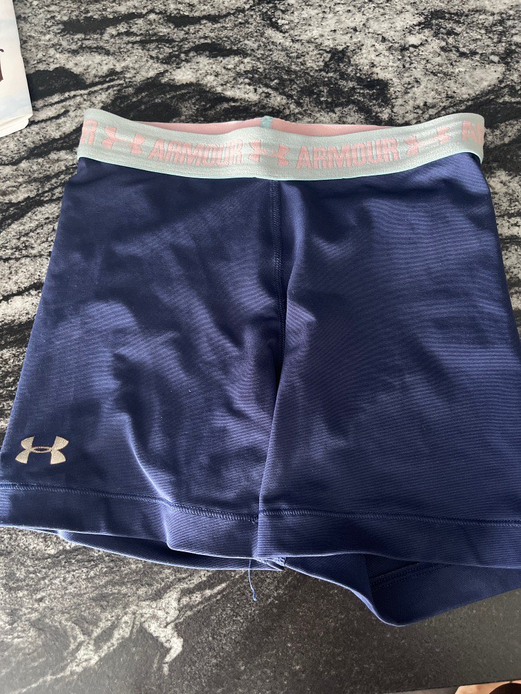 Under armor tights in navy, Women's Fashion, Activewear on Carousell