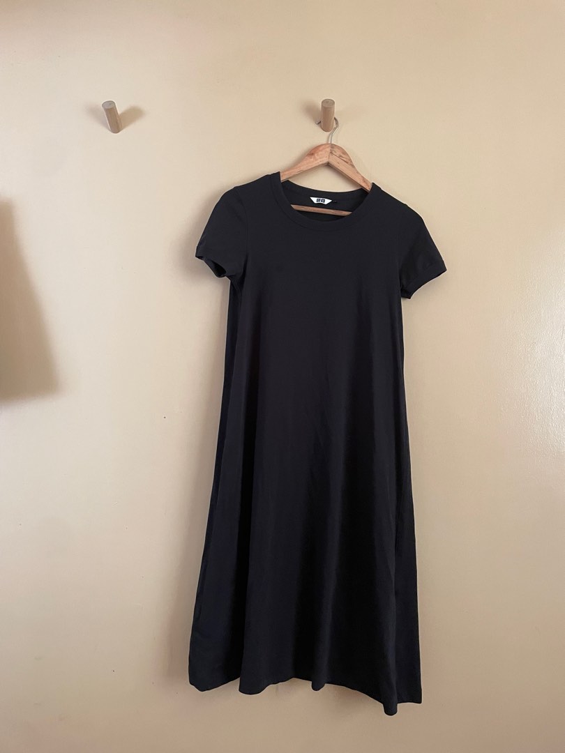 Uniqlo Long Dress (Black) on Carousell
