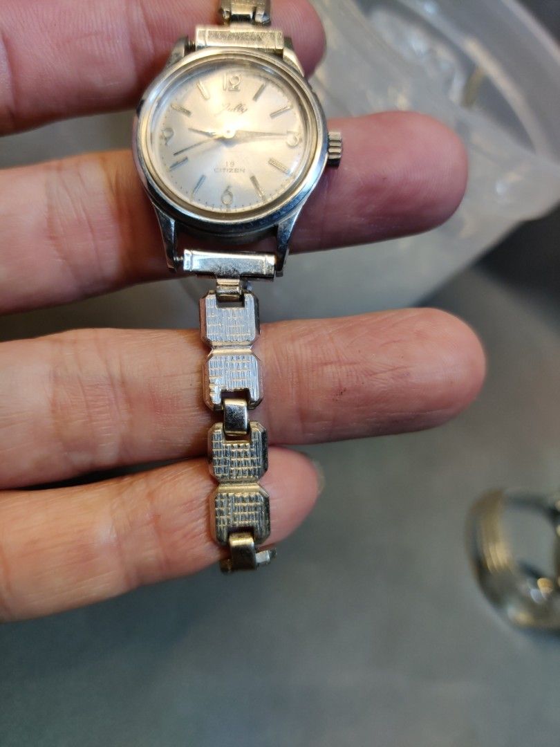 Vintage citizen hand winding watch, Hobbies & Toys, Collectibles & Memorabilia, Vintage