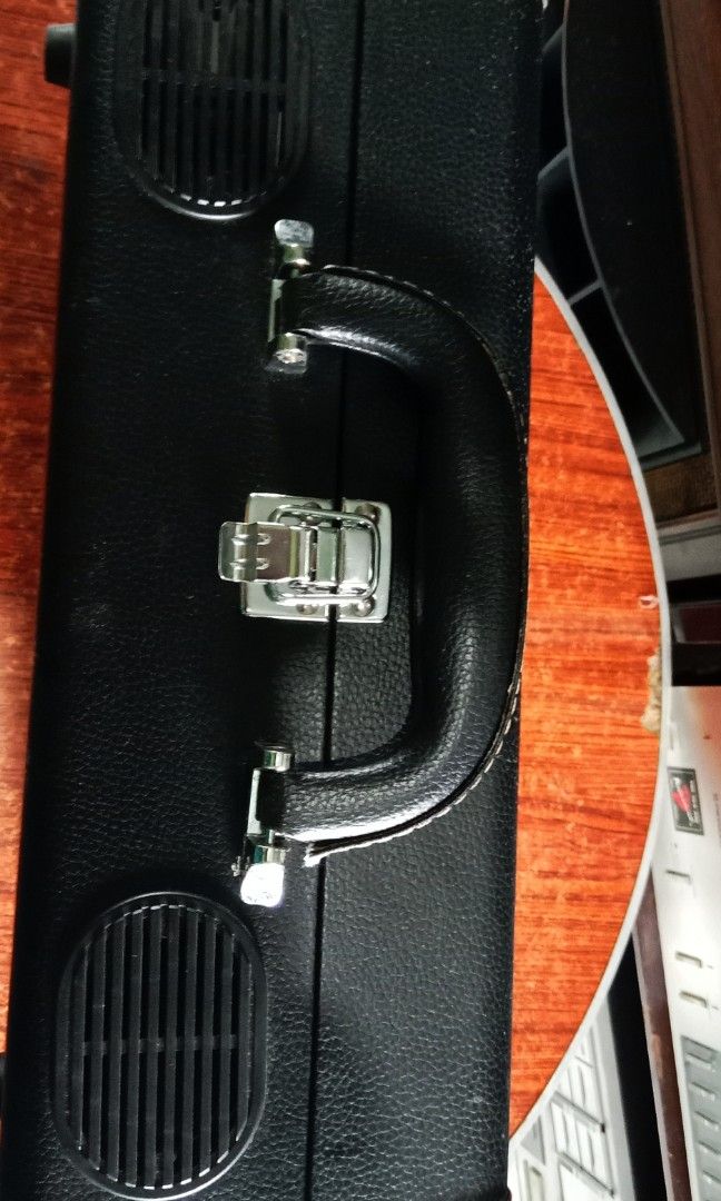 Vintage portable Turntable, Audio, Soundbars, Speakers & Amplifiers on