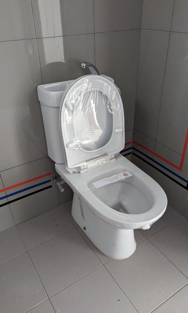 WTS BTO Toilet Bowl, Furniture & Home Living, Bathroom & Kitchen