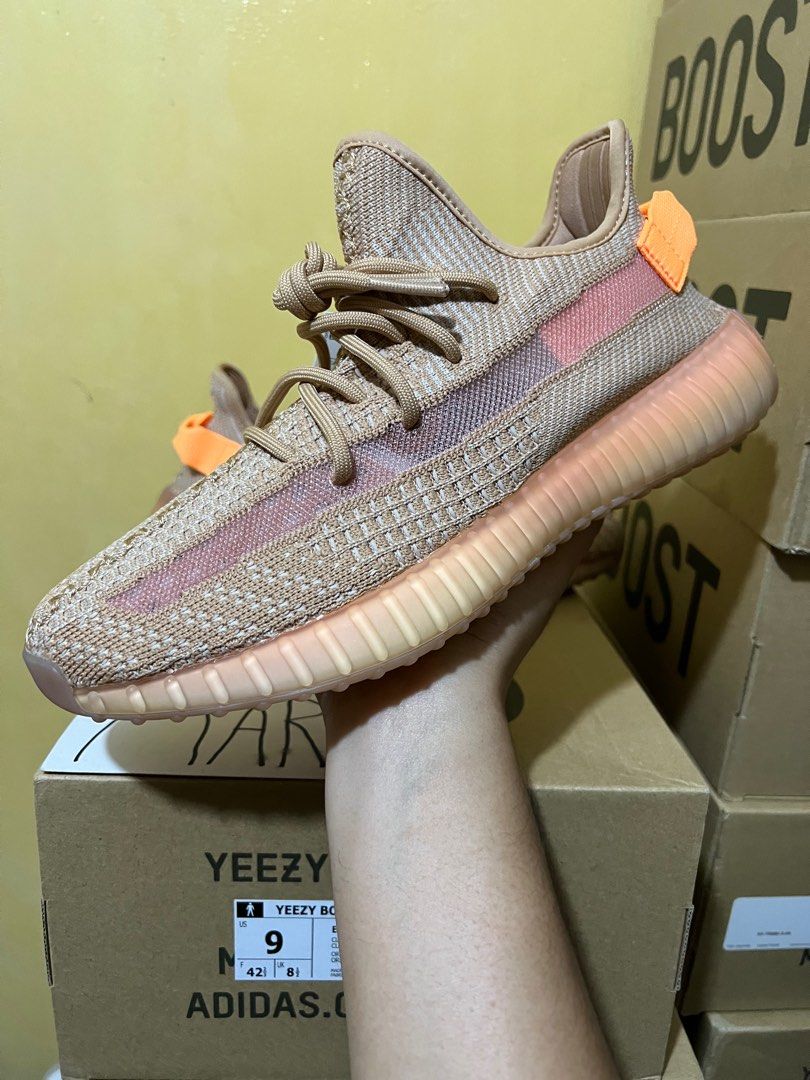 Yeezy clay 2025 size 9