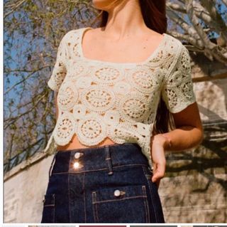 FLASH SALE! Zara Beige Square Neck Crop Crochet Top in Size Medium