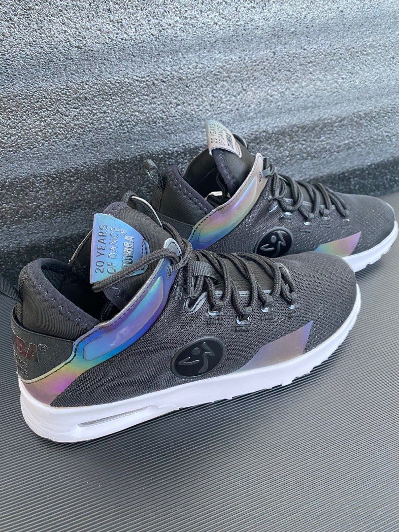 Dance sneakers for top zumba