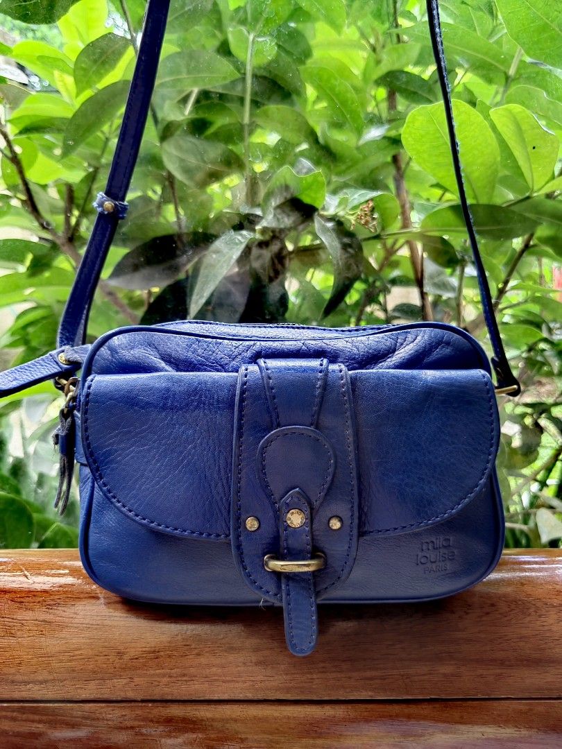Mia leather camera discount bag