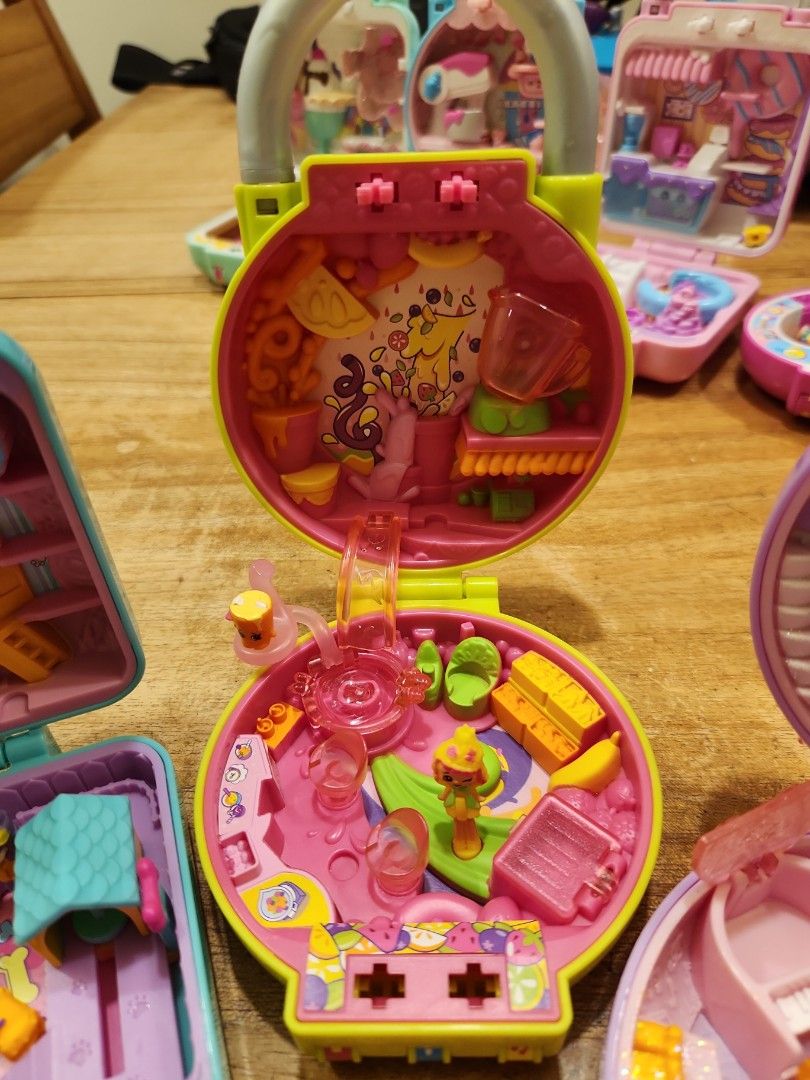3 Polly pockets, Hobbies & Toys, Toys & Games on Carousell