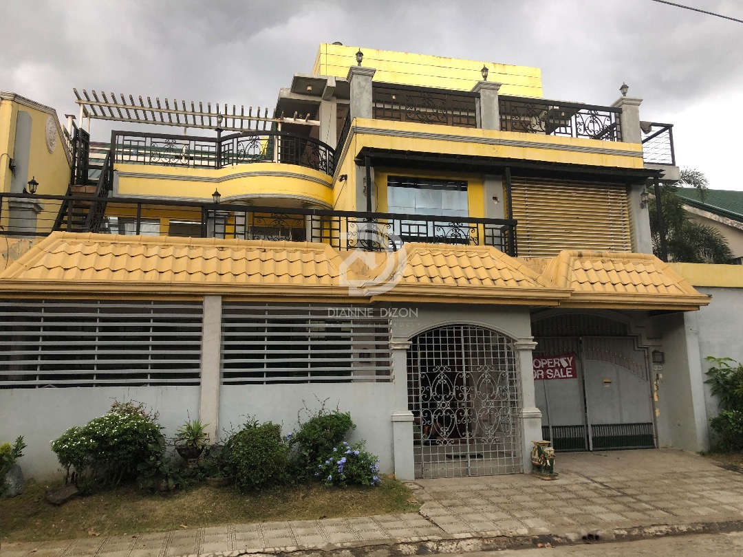 3 Storey House for Sale in Village East, Cainta, Rizal, Property, For