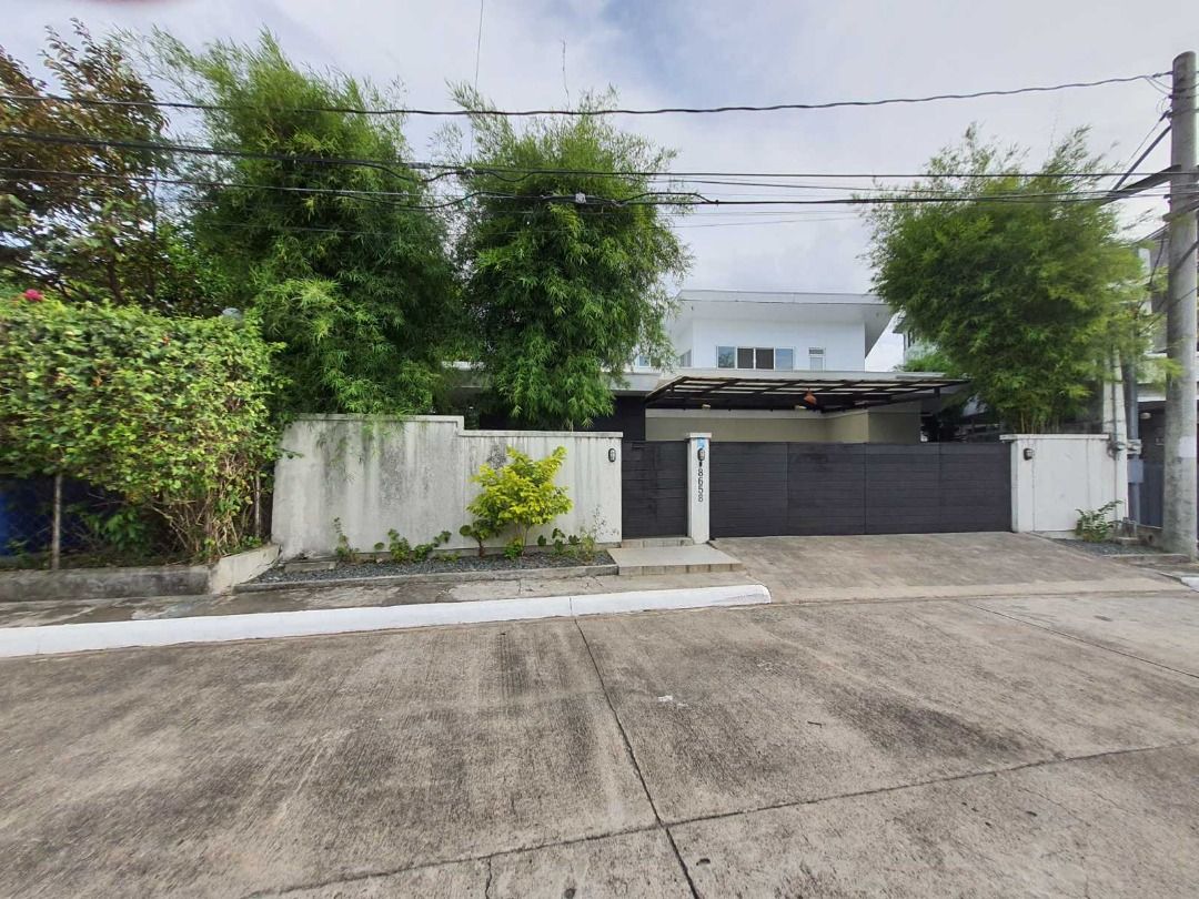 4 Bedroom House and Lot for Sale in Marcelo Green Village, Paranaque