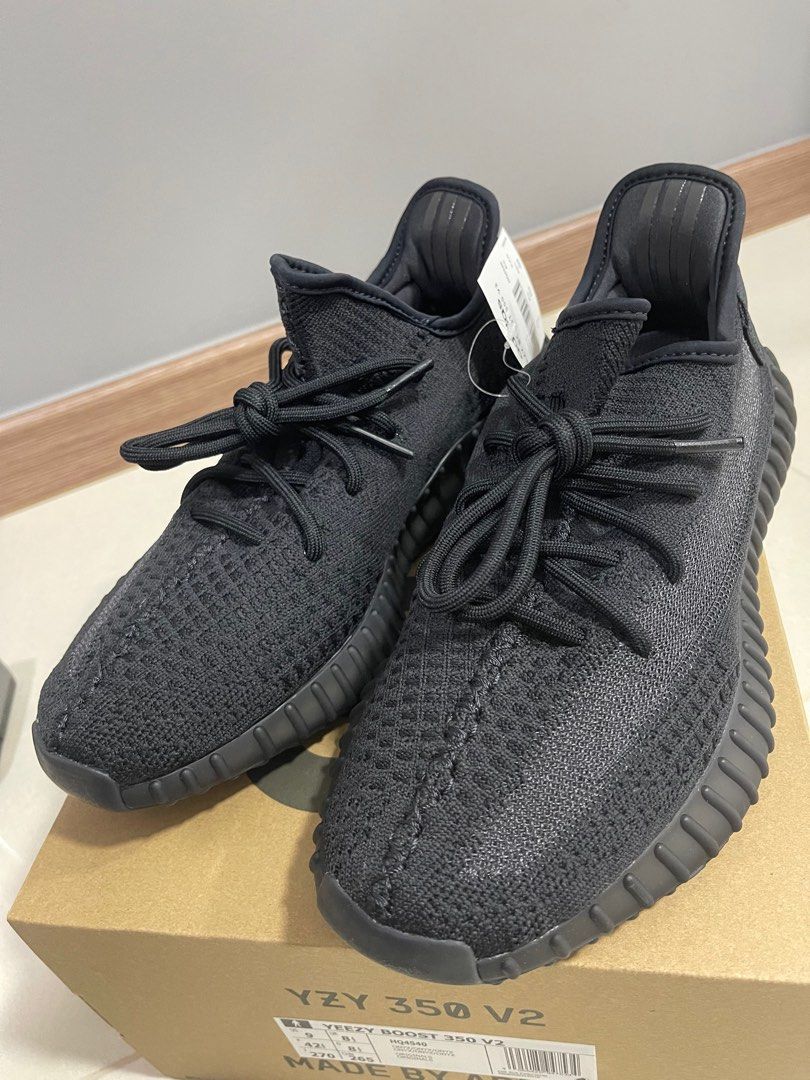 Adidas on sale yeezy 350v2