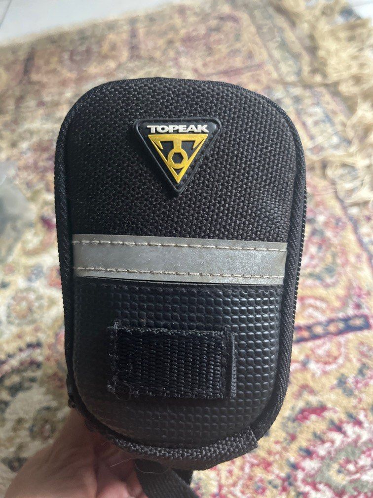 AERO WEDGE PACK SMALL, Sports Equipment, Bicycles & Parts, Bicycles on Carousell