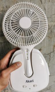 AKARI Recharheable Fan (Not Charging)