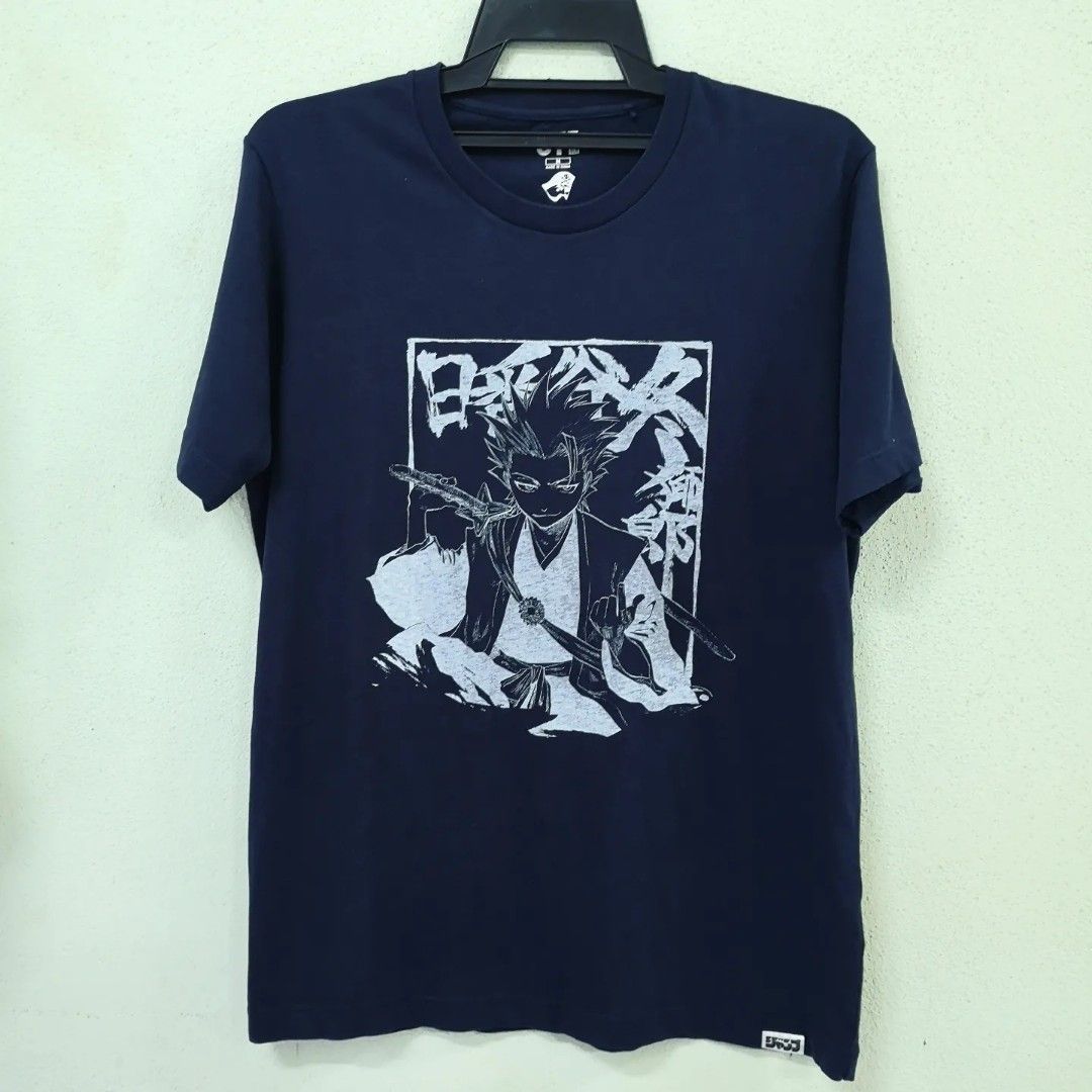 Anime Uniqlo Bleach Hitsugaya Tochiro & Aizen, Men's Fashion, Tops