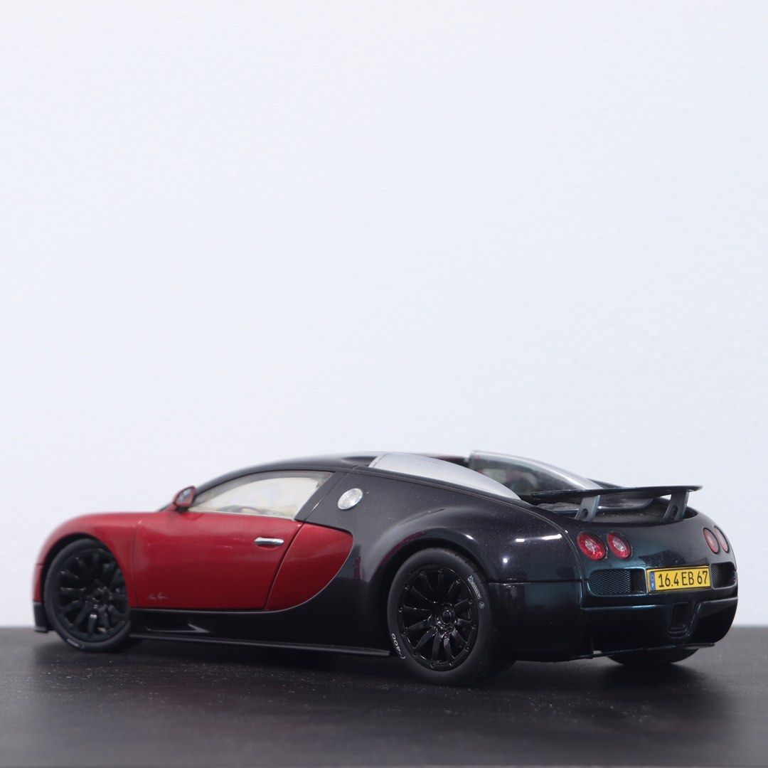 1/18 : CK Modelcars brade les Bugatti Veyron AUTOart