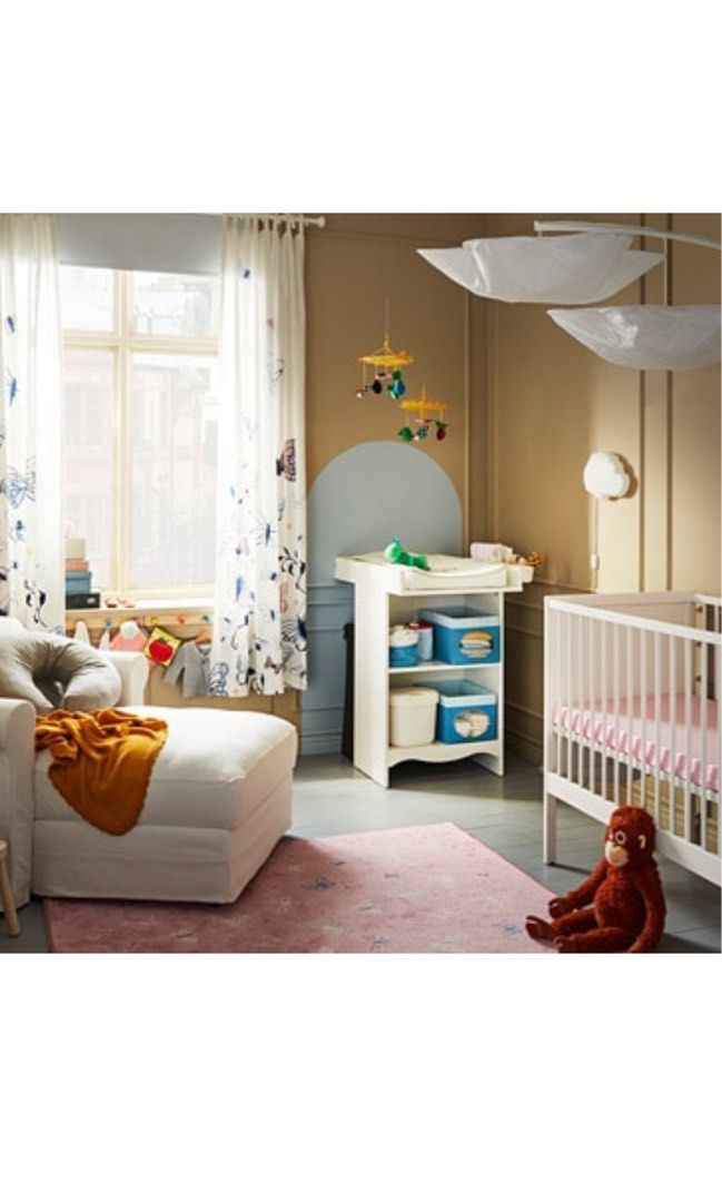Living room changing station 2025