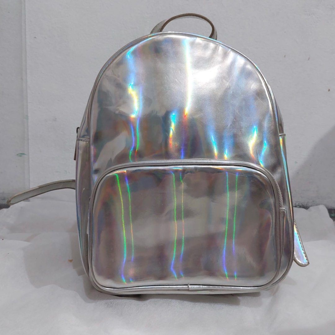 Holographic backpack 2024 forever 21