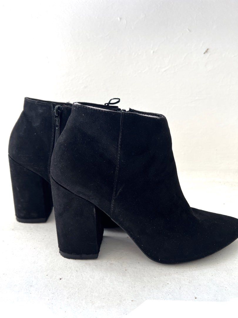 Low black suede boots shop