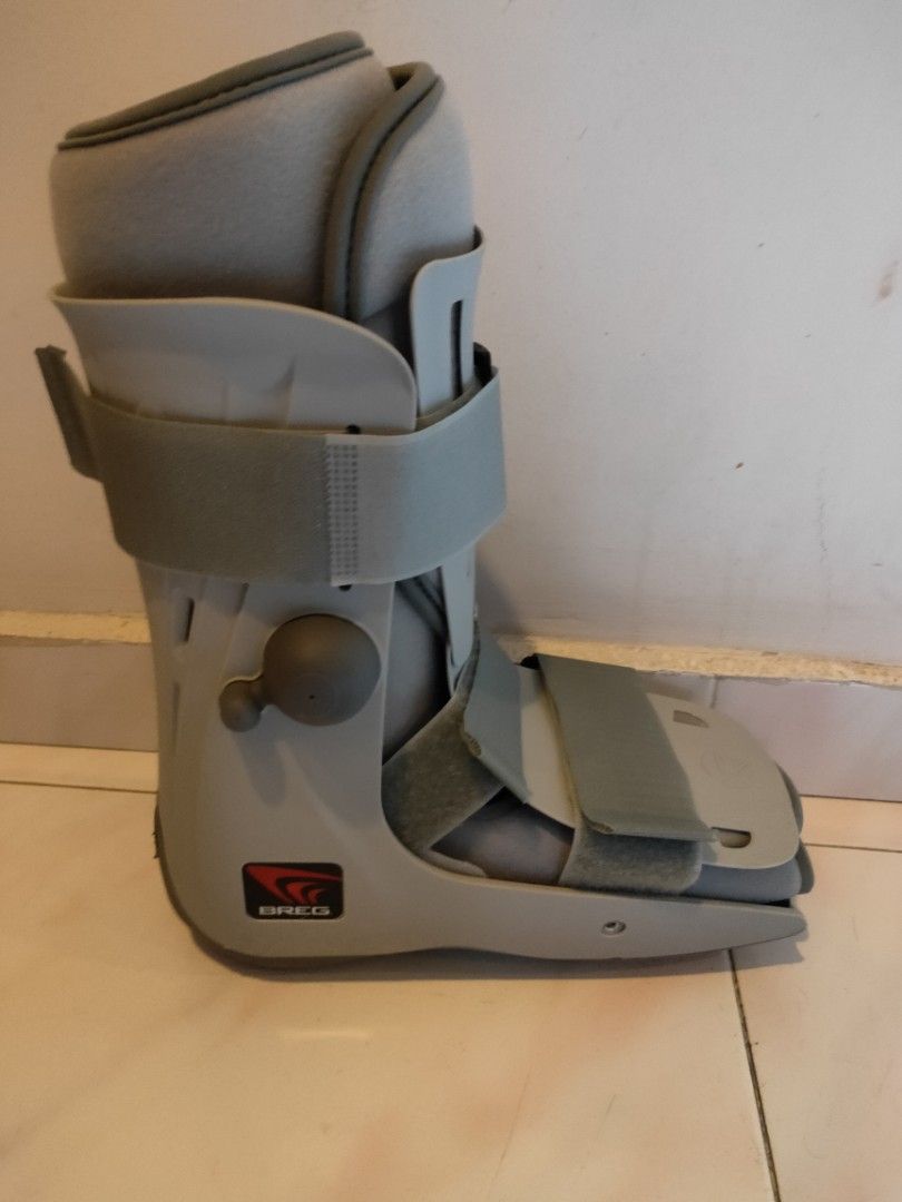 Breg Boot Brace, Health & Nutrition, Assistive & Rehabilatory Aids
