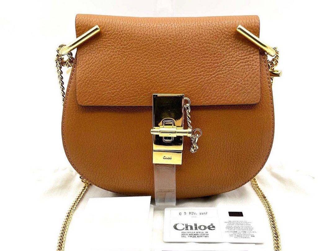 Chloe drew small (Category: Luxury Bags & Wallets) located in Santa Ana. Submitted by astonandariana (Listing ID 1235152088, Image 1). Description: .