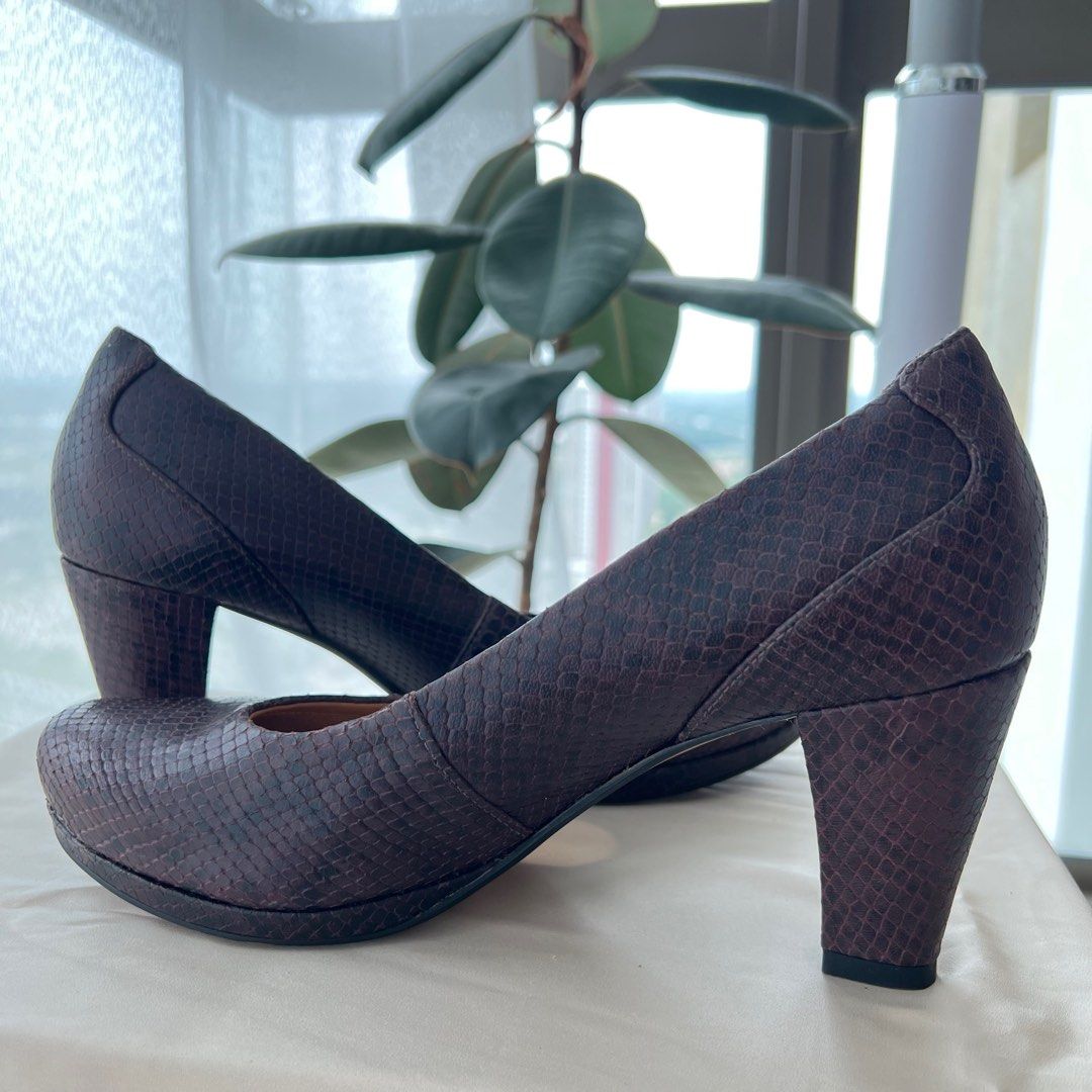 clarks kendra heels