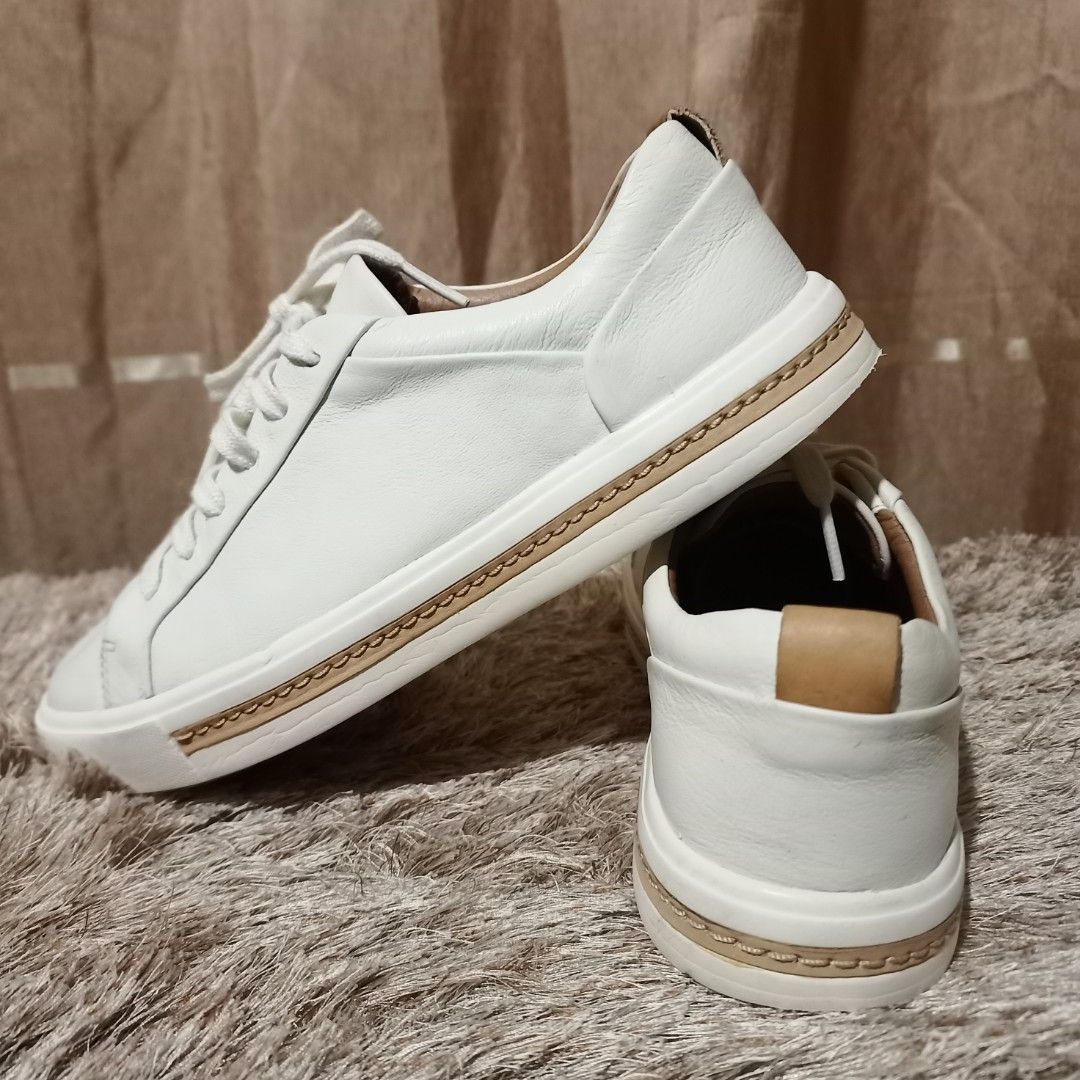 Clarks top unstructured sneakers