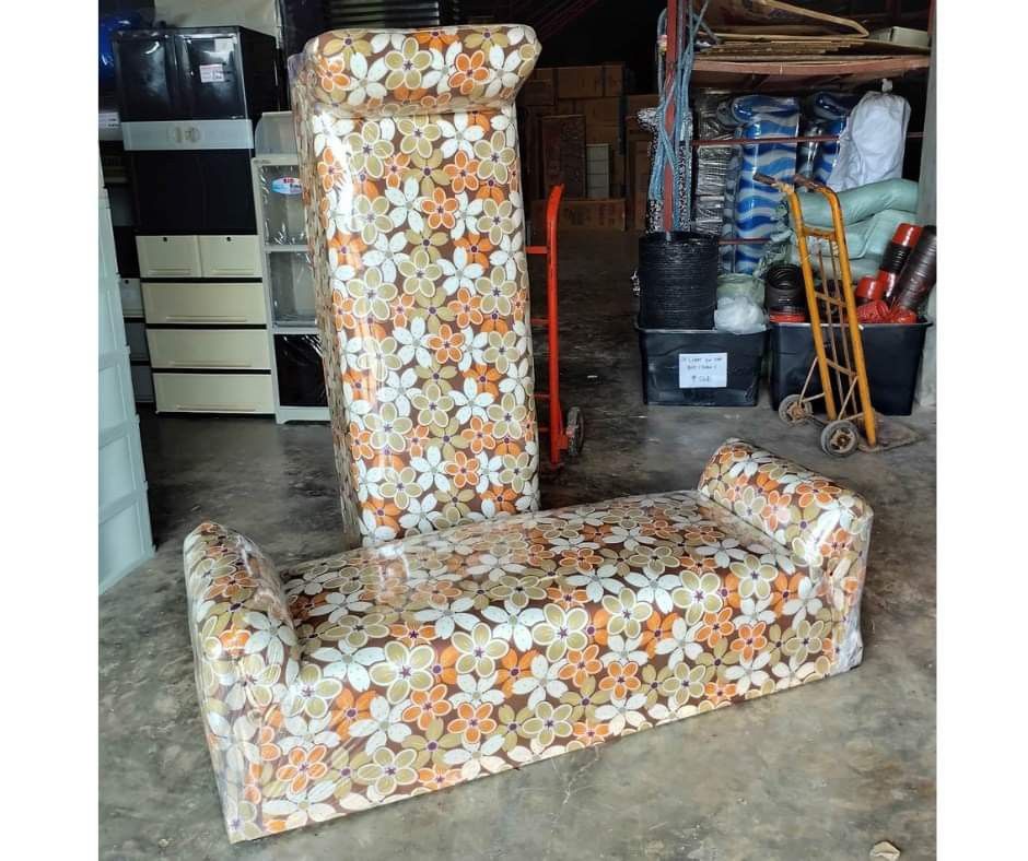 Cleopatra chair top with foam