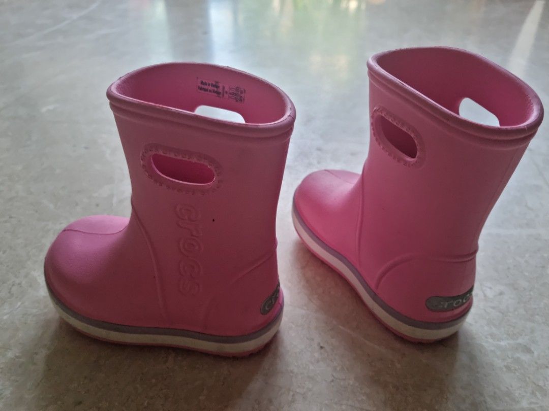 Crocs Rainboots C6 size 22 Babies Kids Babies Kids Fashion
