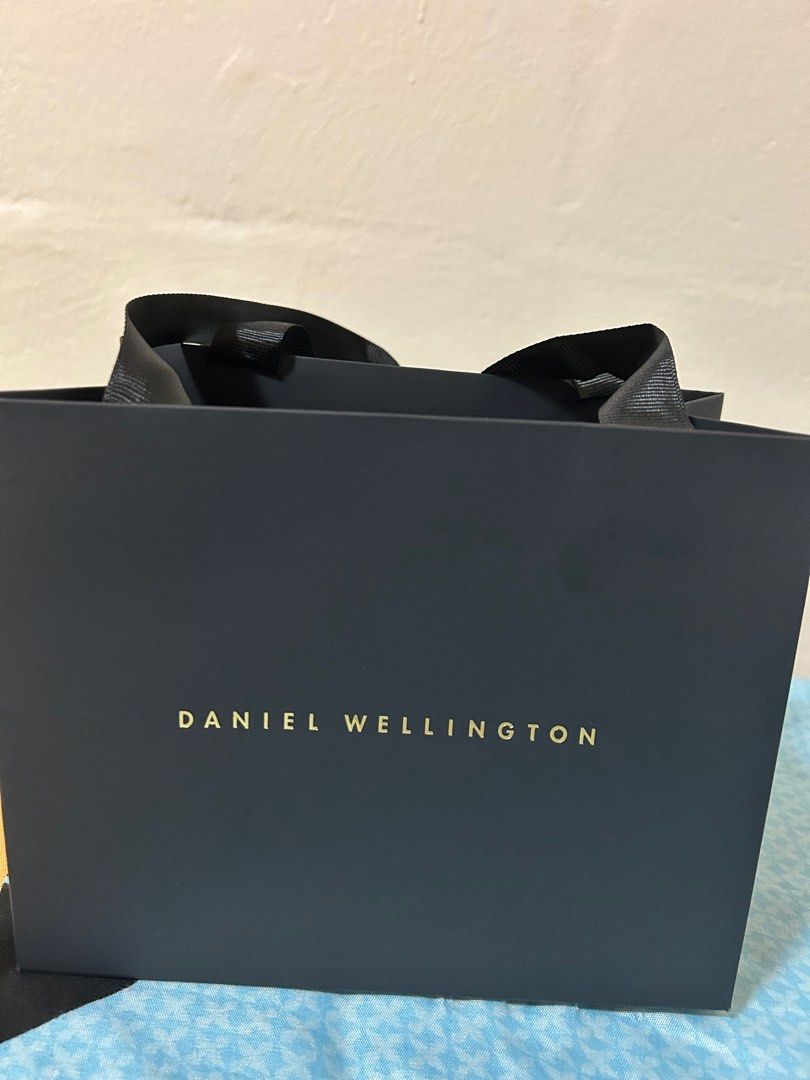 Daneil wellington paper bag