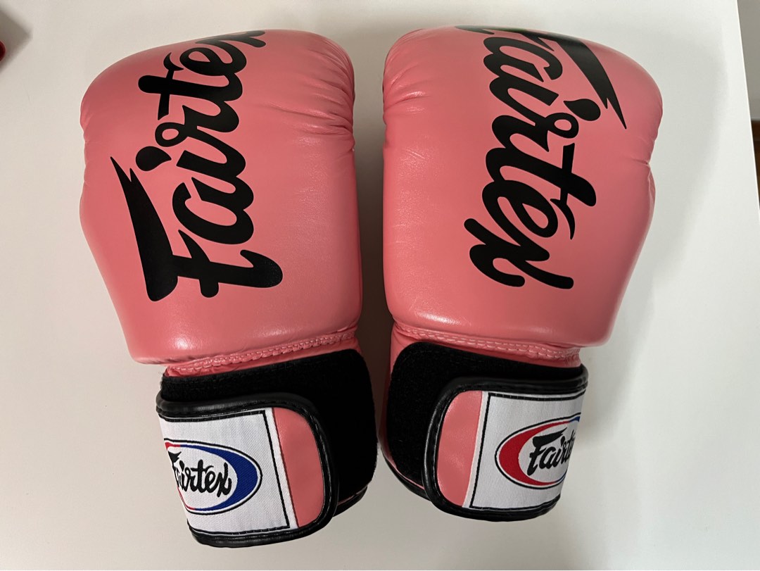 Fairtex boxing gloves (adult size), Sports Equipment, Other Sports