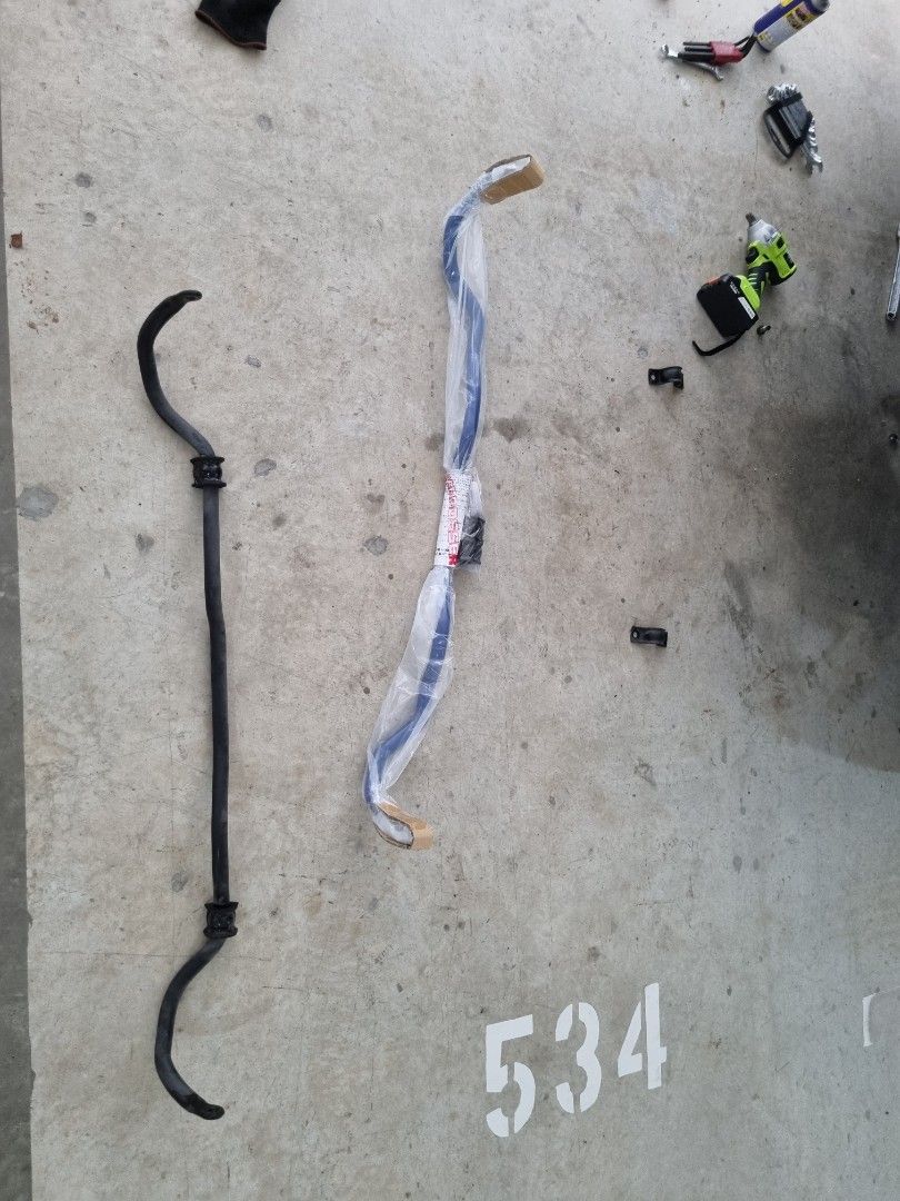 FD2R Rear Anti Roll Bar, Car Accessories, Accessories on Carousell