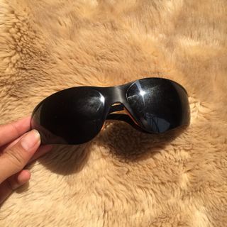 (Kategori: ) berada di . Dikirim oleh goddesseyewear.id (ID iklan 1235099208, Gambar 1). Deskripsi: .