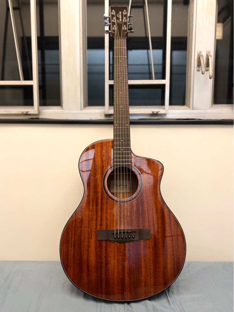 Guitar Cranberries CRBQ21 All solid (Mahogany), 興趣及遊戲, 音樂、樂器 & 配件, 樂器 Carousell