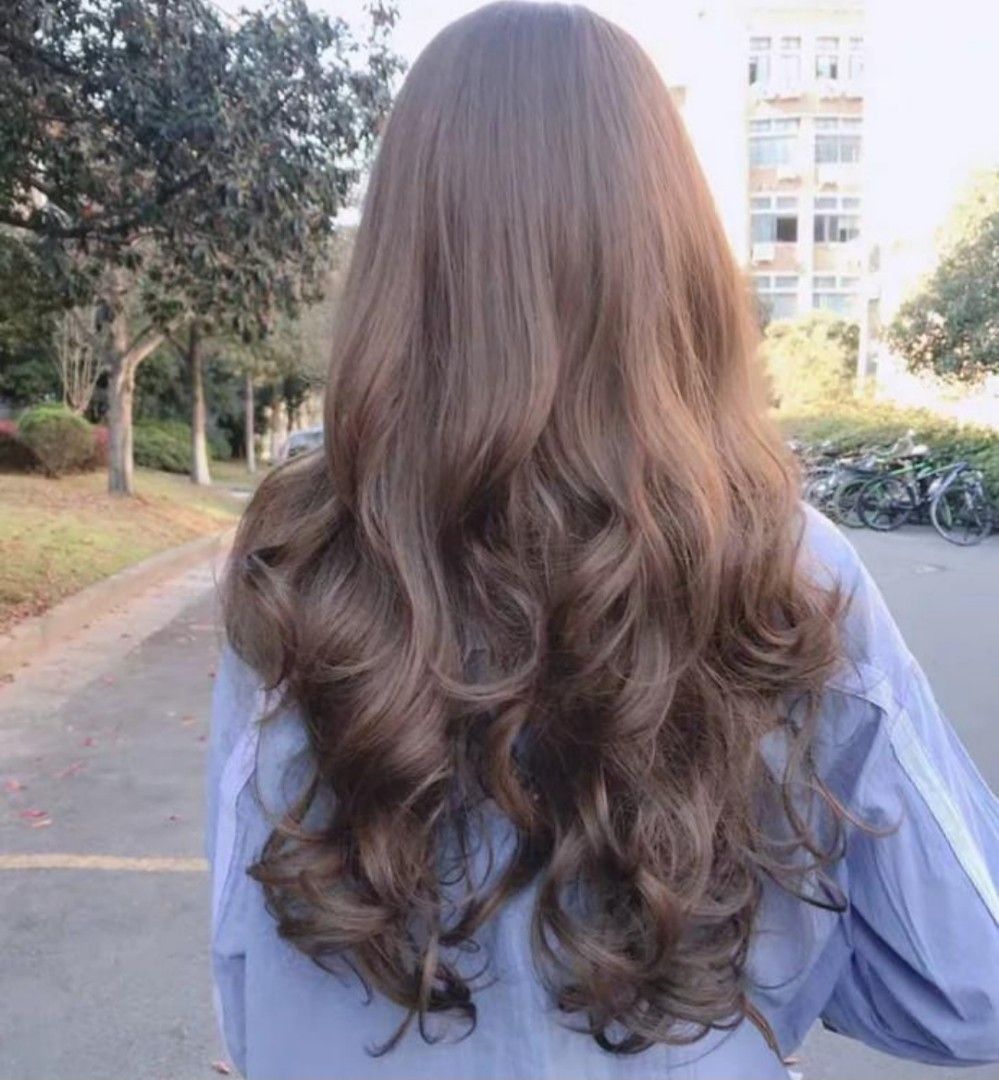 Instock] Korean Light Brown Natural Big Curls Wavy Bangs Long Hair Wig  [Adjustable], Beauty & Personal Care, Hair On Carousell