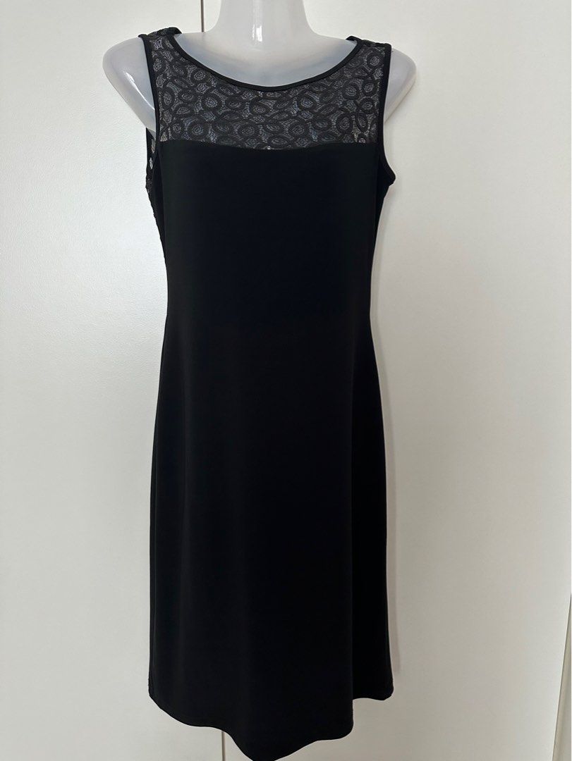 ISLEE BLACK LACE DINNER DRESS