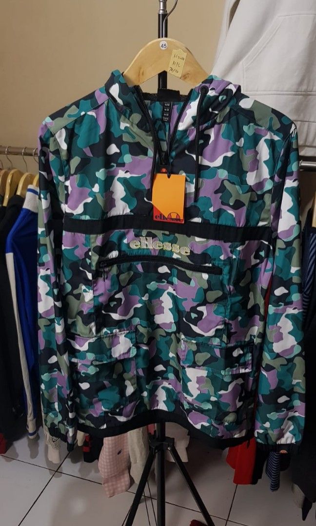 Ellesse camouflage deals windbreaker