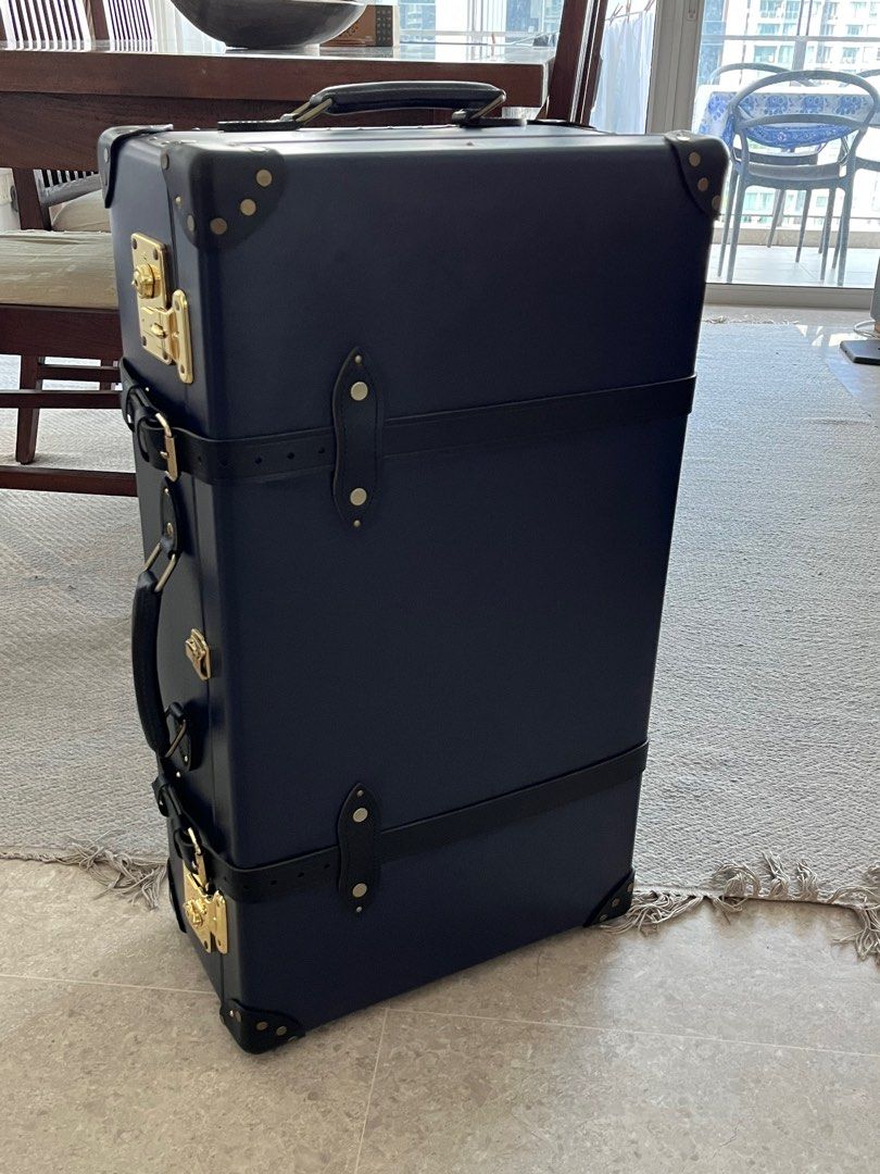 James Bond 007 Spectre Globetrotter Luxury Luggage Suitcase, Hobbies ...