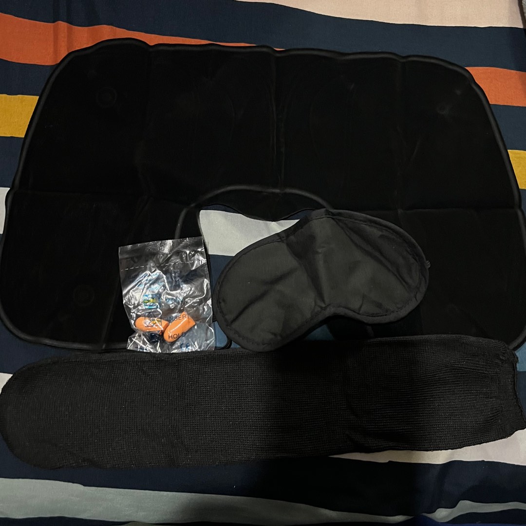 Jetstar Travel Kit (Inflatable Pillow, Eye Mask, Ear Plugs, Socks) on Carousell